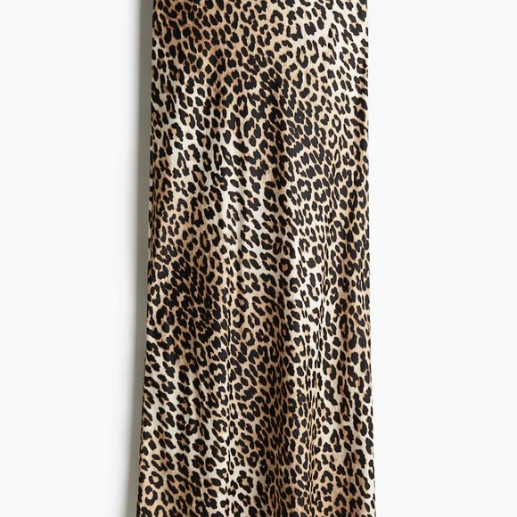 H & M LONG LEOPARD PRINT SKIRT - SILKY SOFT - XXL - BNT - Picture 2 of 6